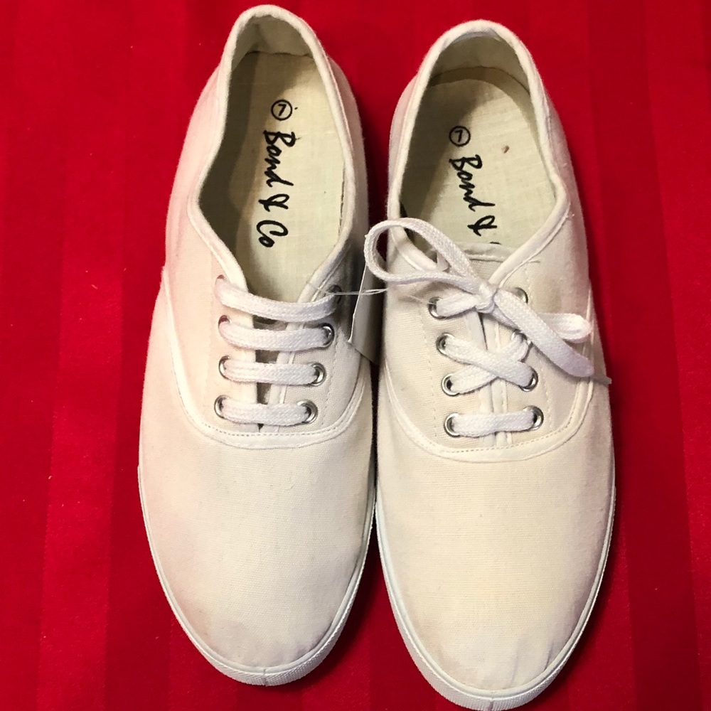 Women’s Canvass Sneaker Bond and Company